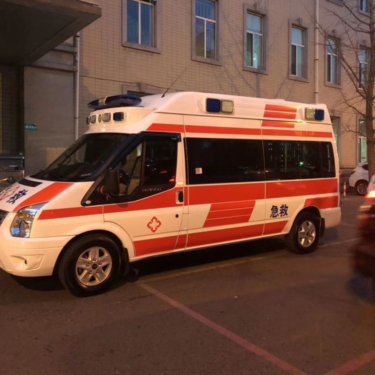 井研夜间租赁救护车护送病人转院：安全转运的 8 大核心注意事项